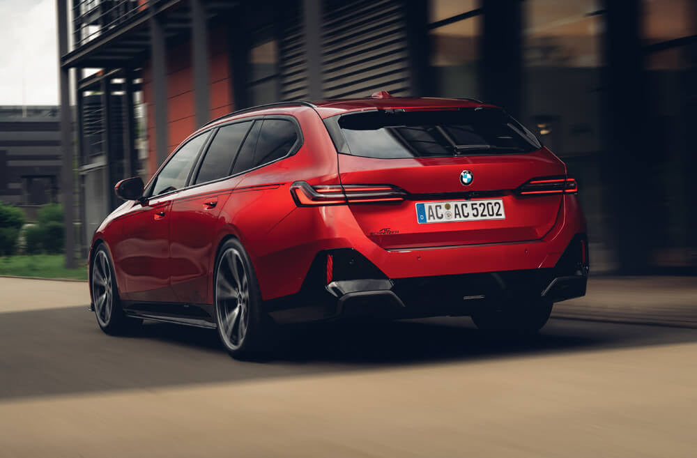 The AC Schnitzer AC3 in Silver-Anthracite, Wheel Package for i5 G60/G61