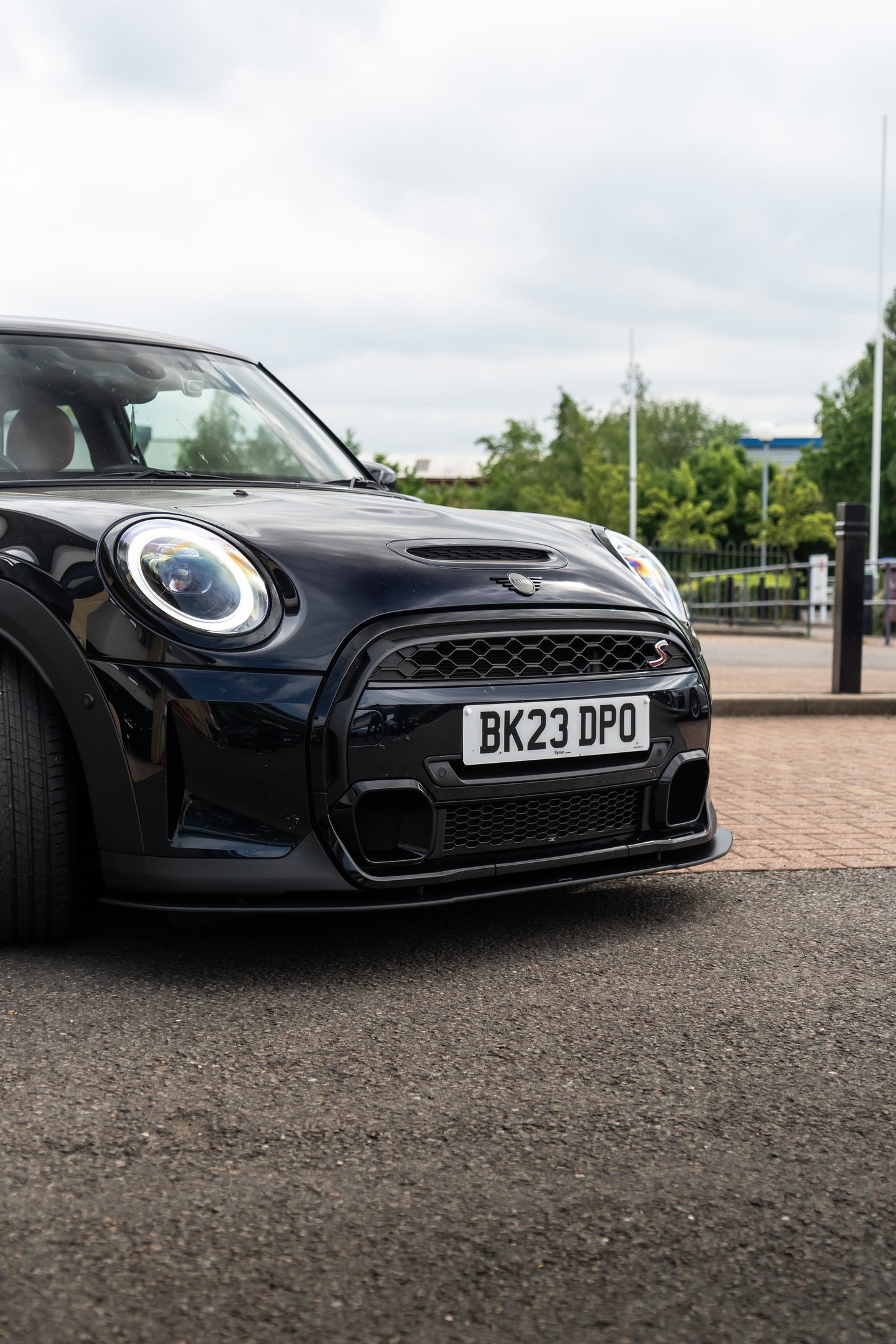 MINI F57 Convertible LCI 2 Lower Grill